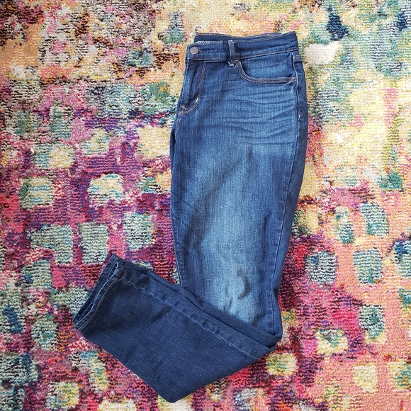 Old Navy Jeans curvy mid rise sz 12 dark wash jean